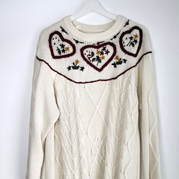 Vintage Embroidered Heart Floral Sweater • Cottagecore Cable Knit Cream Pullover - Picture 1 of 6